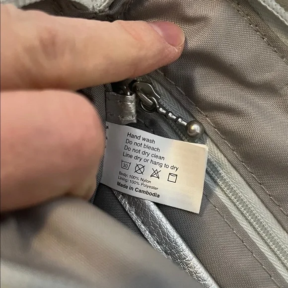 Baggallini Shimmering Silver Quilted Crossbody Bag - Picture 3 of 12